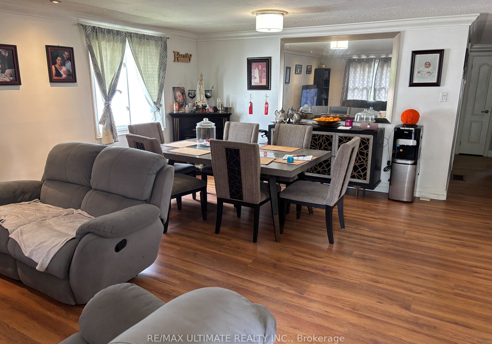 18-hickling-trail-barrie-ontario-s12243934