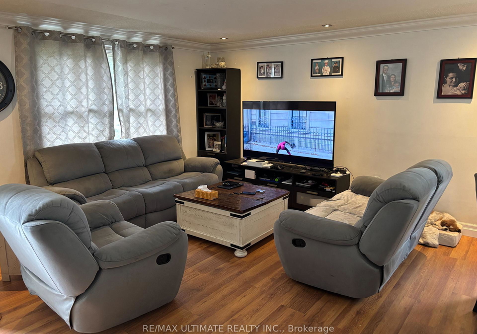 18-hickling-trail-barrie-ontario-s12243934