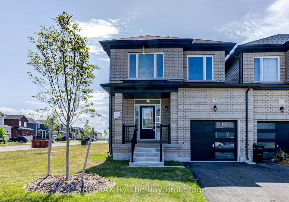 2-autumn-drive-wasaga-beach-ontario-s12244504