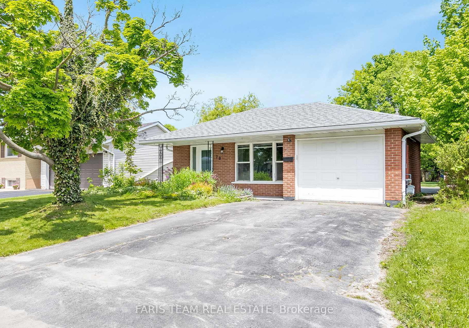 78-gibbard-crescent-collingwood-ontario-s12244605