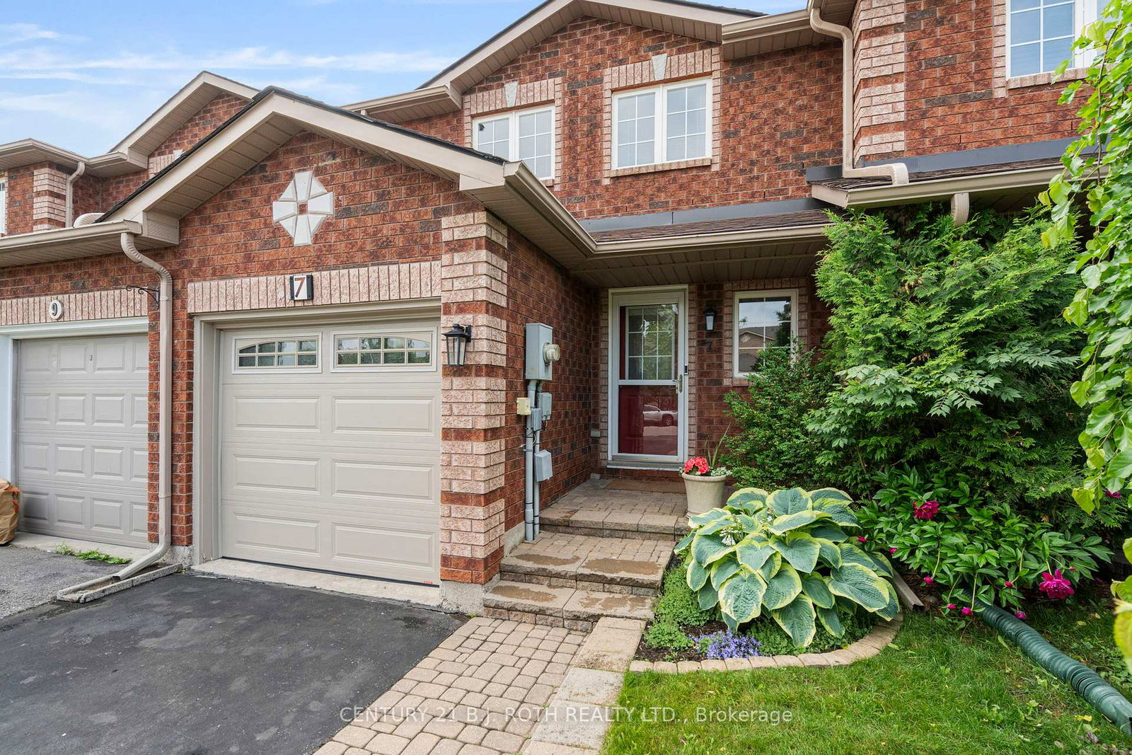 7-lions-gate-boulevard-barrie-ontario-s12246025