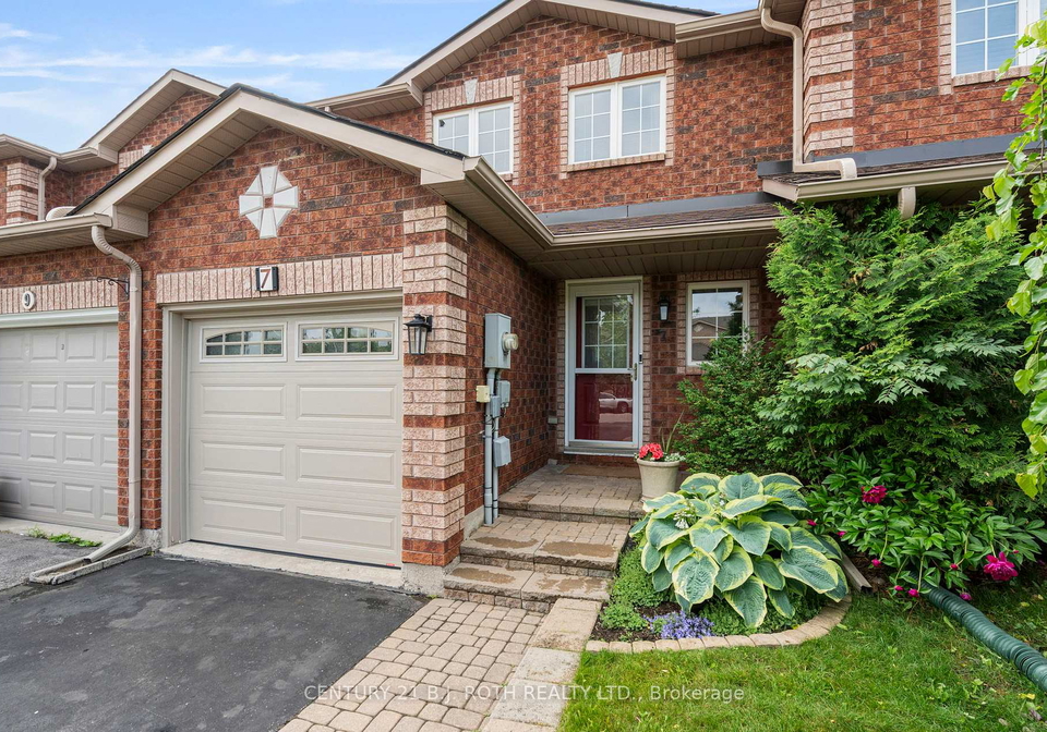 7-lions-gate-boulevard-barrie-ontario-s12246025