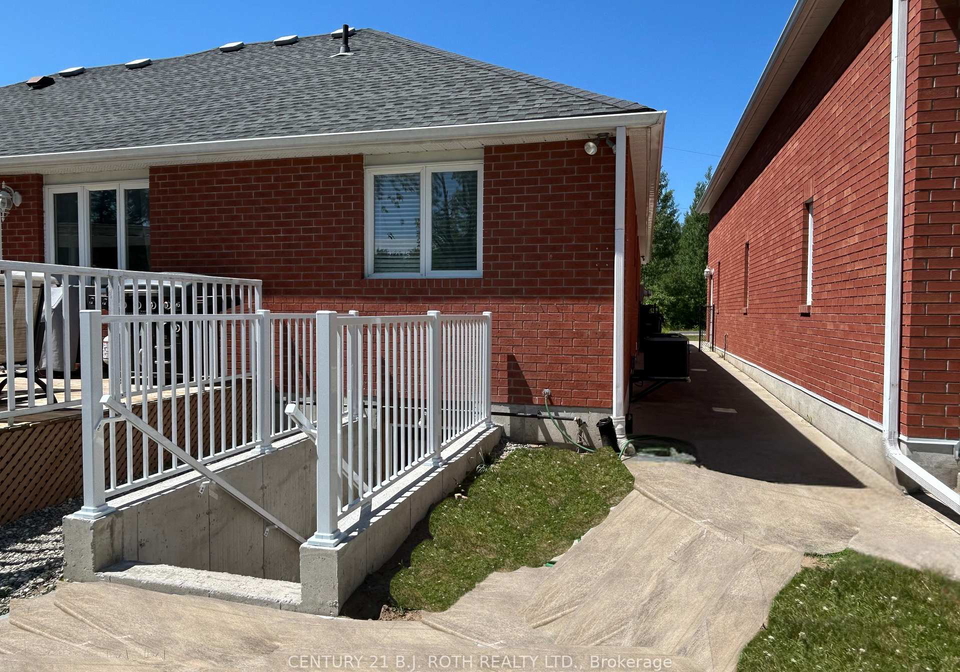 2403-sunnidale-road-springwater-ontario-s12247230