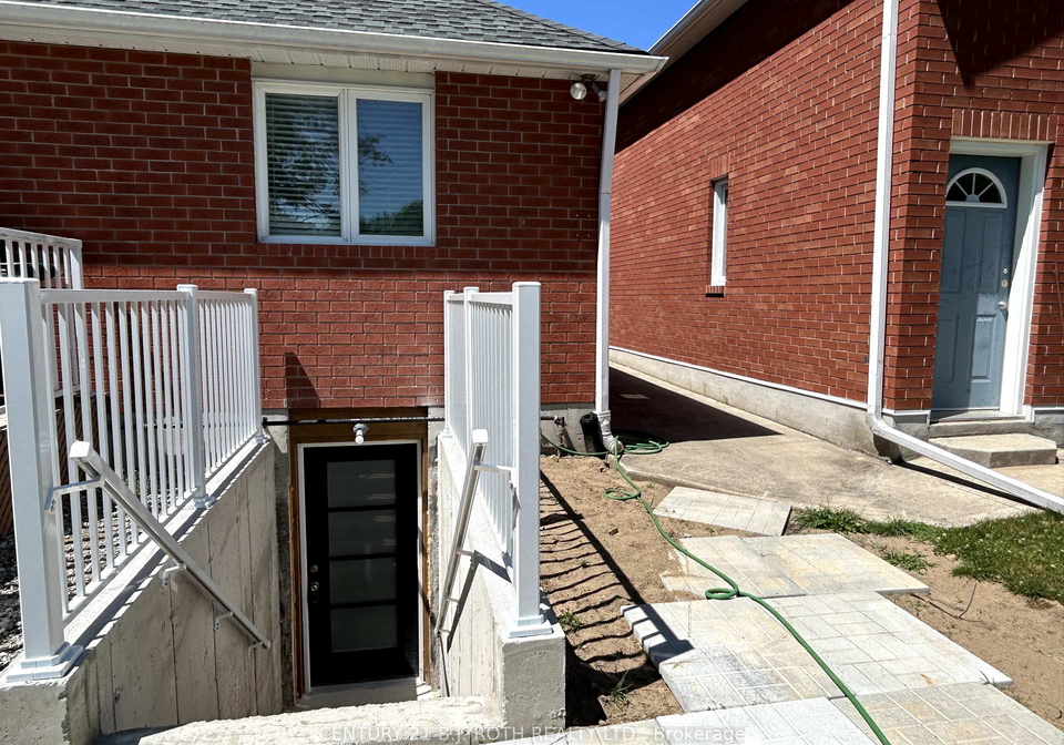 2403-sunnidale-road-springwater-ontario-s12247230