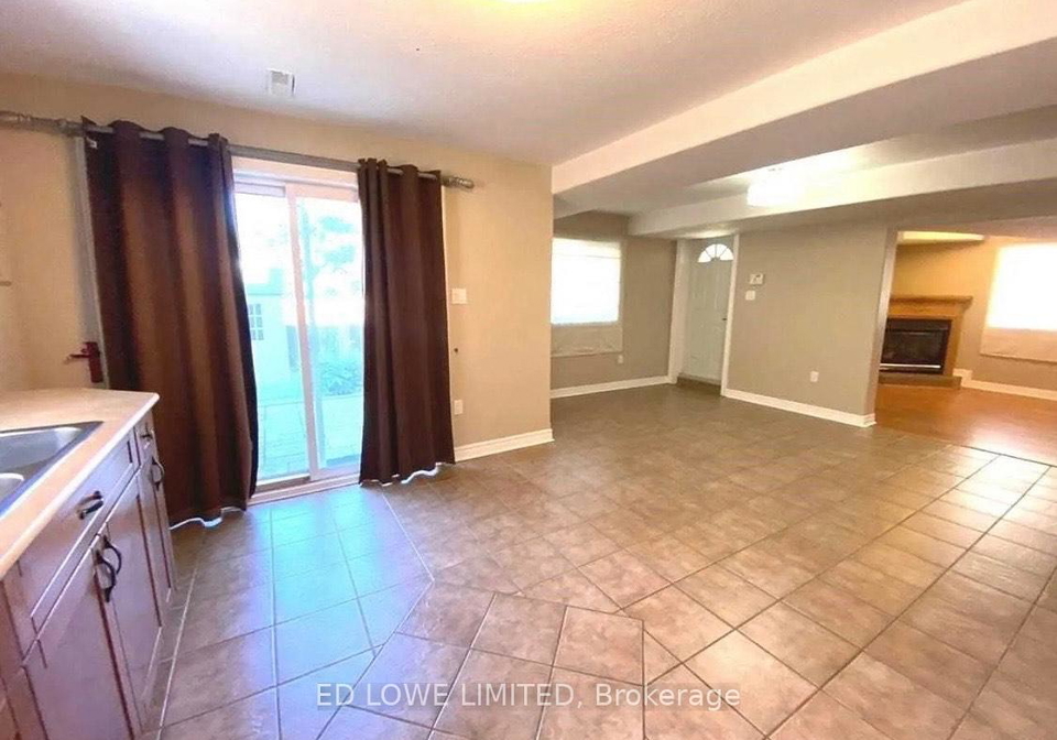 165-crompton-drive-barrie-ontario-s12249815