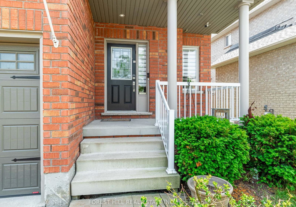 33-connaught-lane-barrie-ontario-s12255742