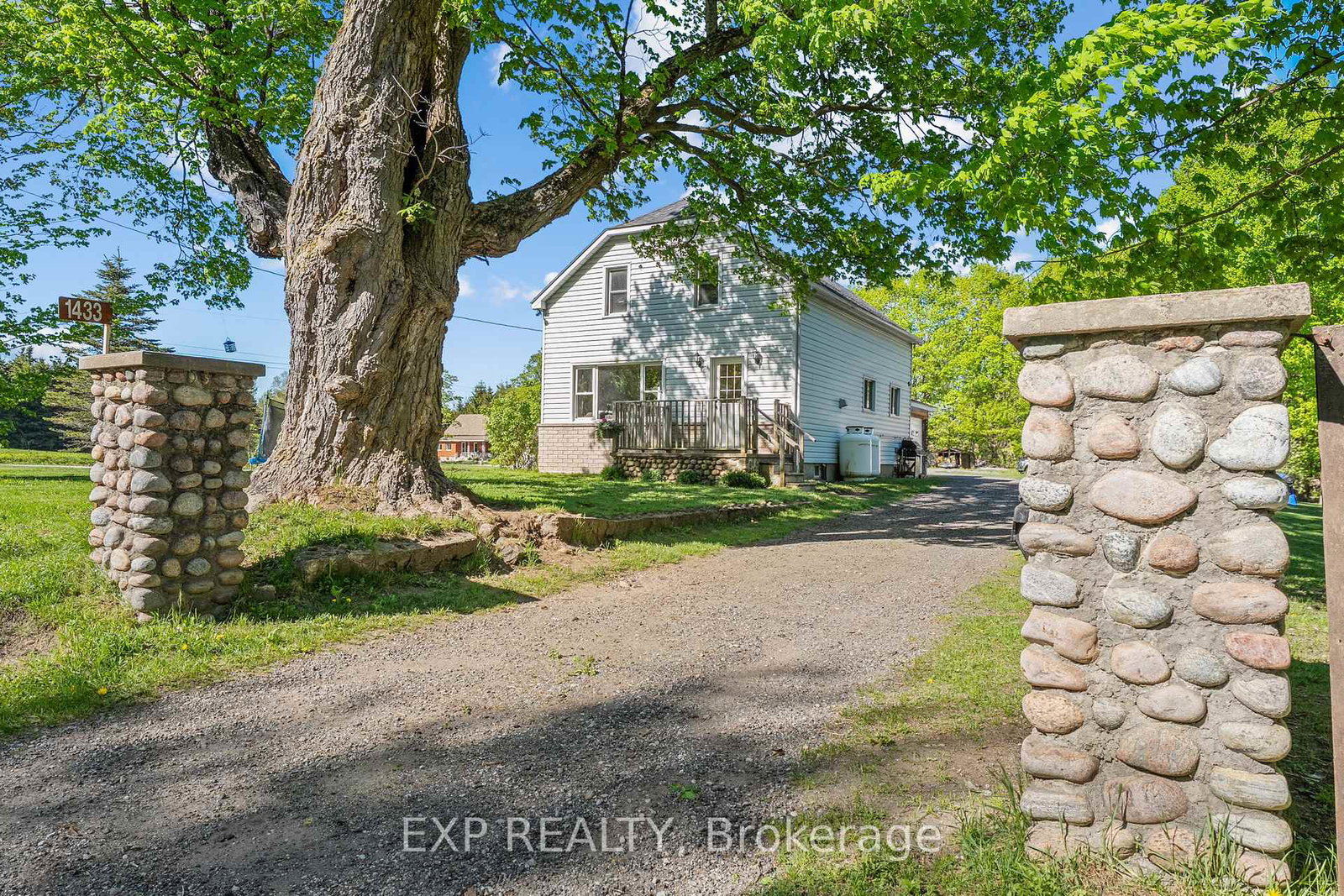 1433-methodist-point-road-tiny-ontario-s12255783