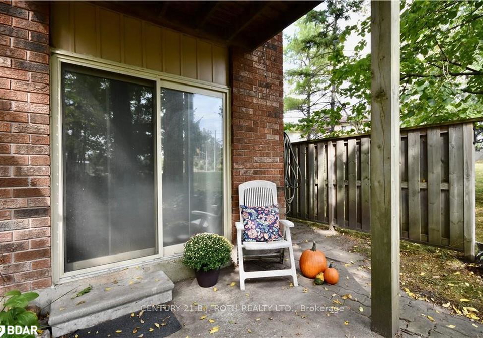 1meadow-lane-barrie-ontario-s12257270
