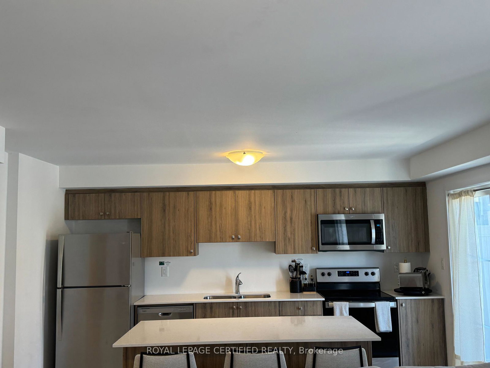 36-silo-mews-barrie-ontario-s12257410