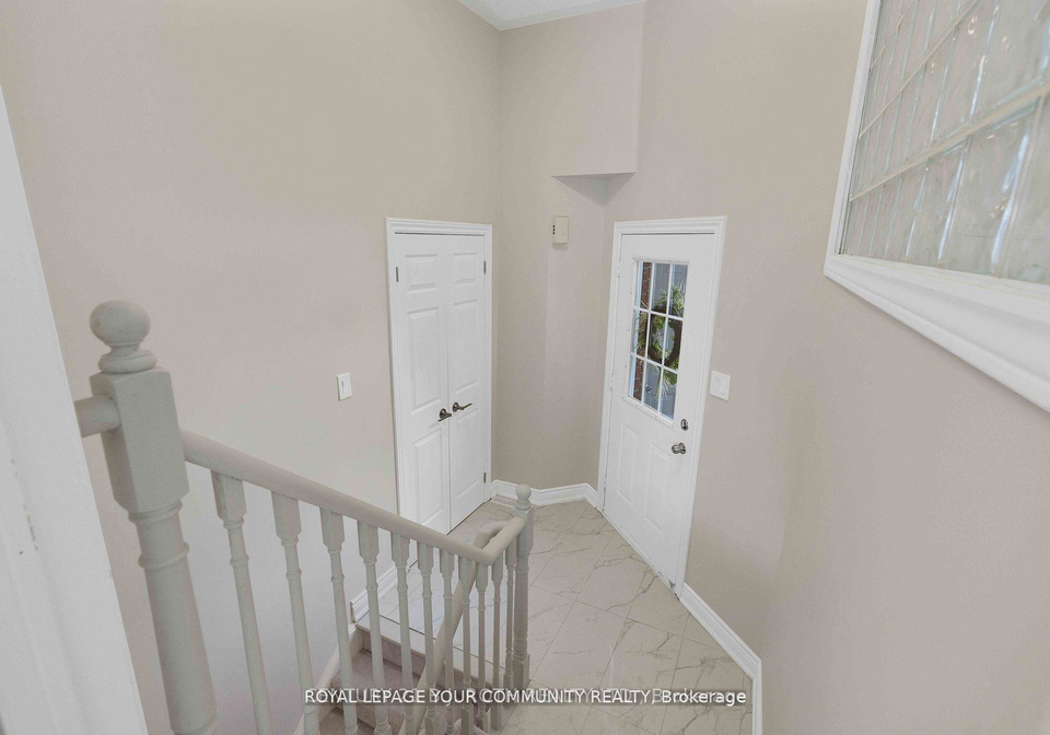 47-holly-meadow-road-s-barrie-ontario-s12257961