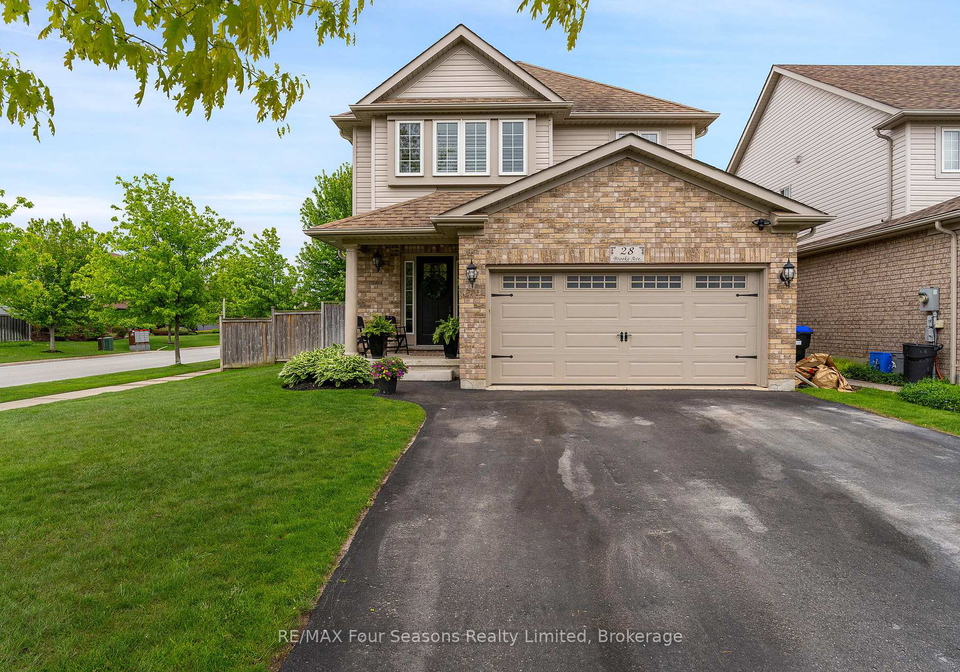 28-brooke-avenue-collingwood-ontario-s12258073