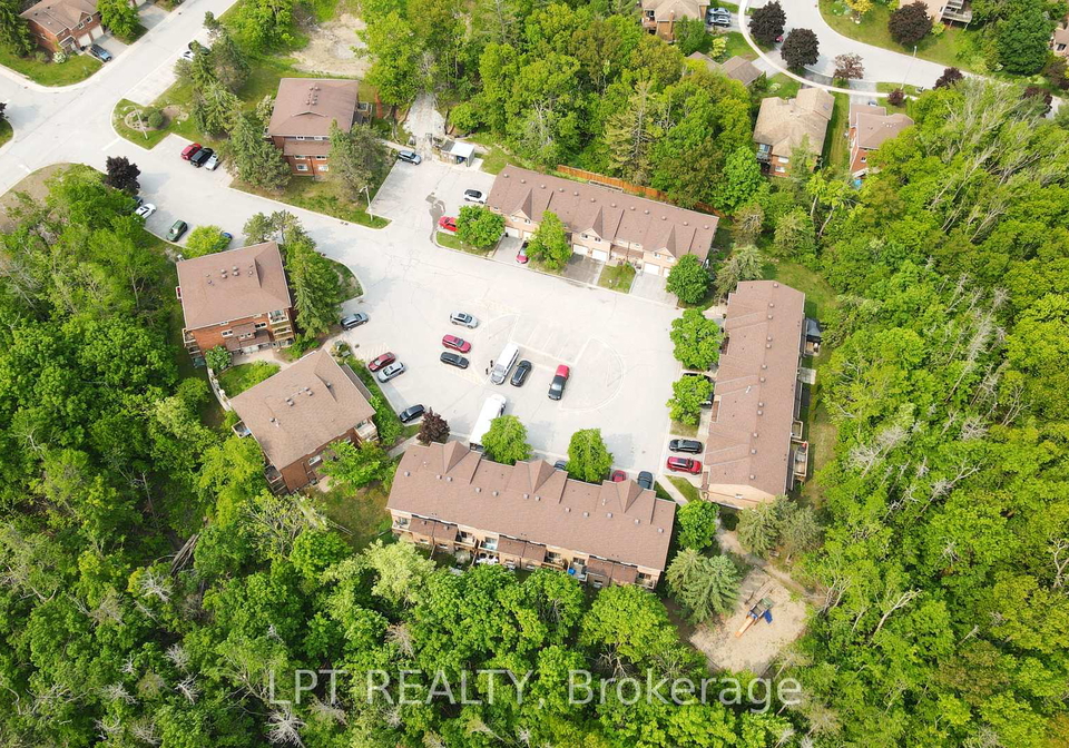 5-evergreen-court-barrie-ontario-s12258136