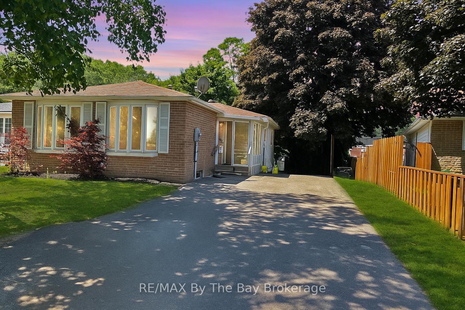 1033-glen-bogie-crescent-midland-ontario-s12258398