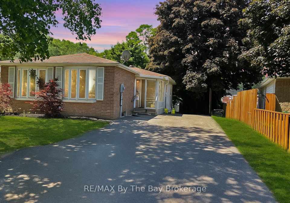 1033-glen-bogie-crescent-midland-ontario-s12258398