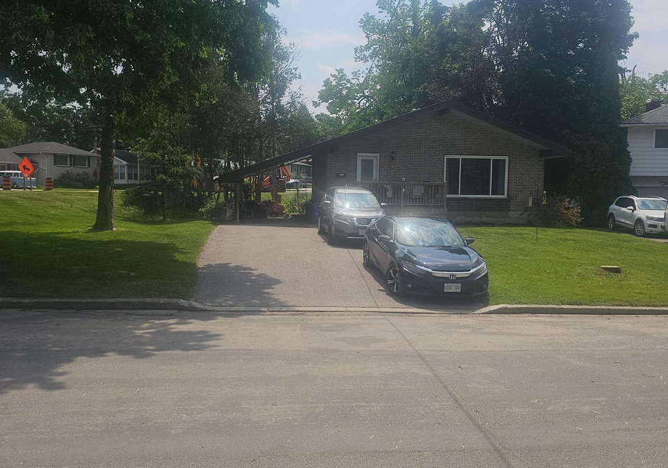 19-howard-crescent-barrie-ontario-s12258509