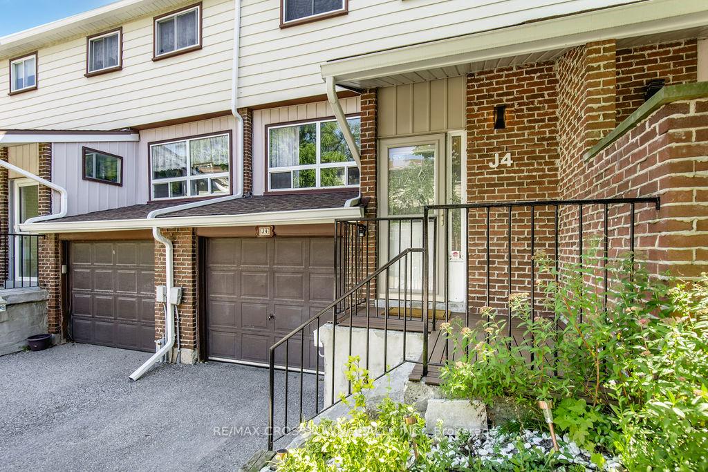 63-ferris-lane-barrie-ontario-s12259351