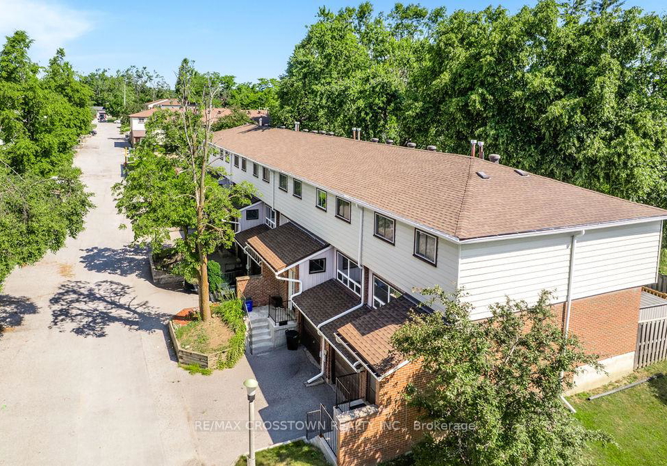 63-ferris-lane-barrie-ontario-s12259351