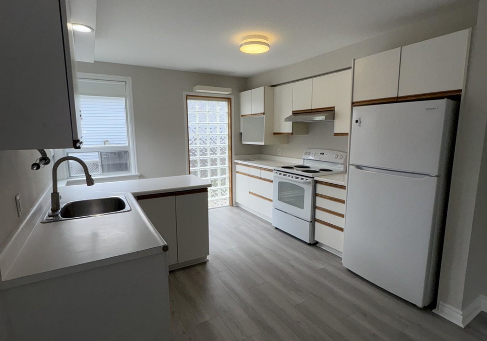 62-napier-street-barrie-ontario-s12259881