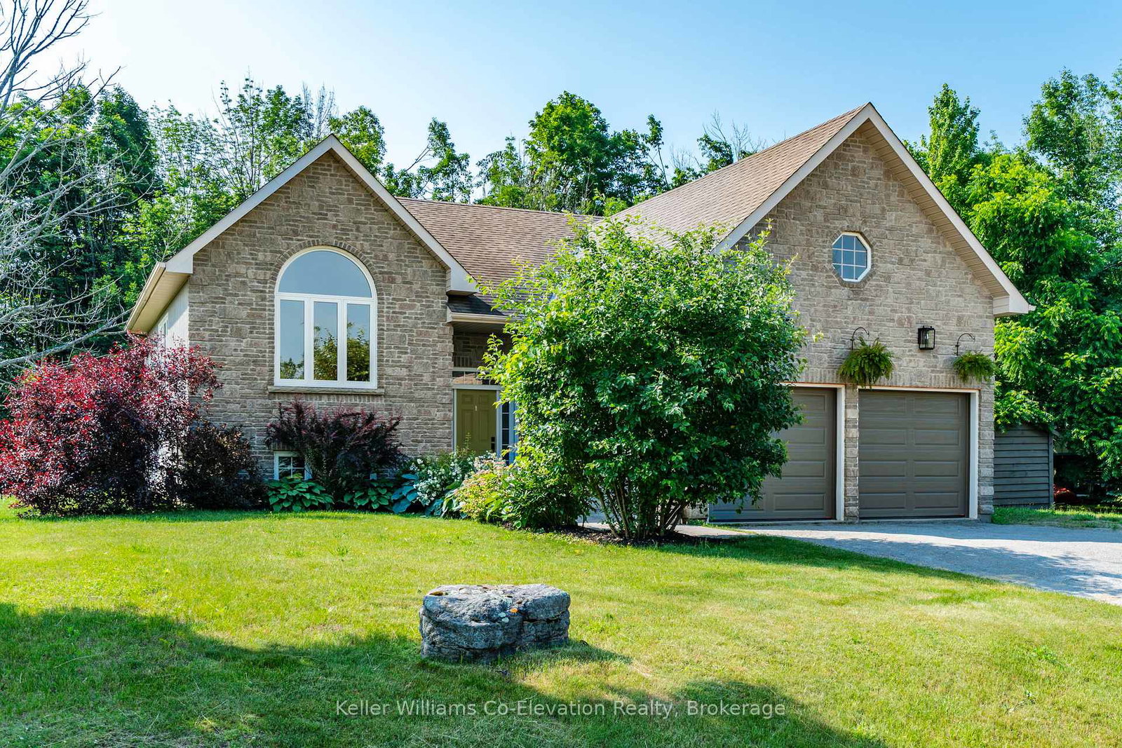 11-boyd-crescent-oro-medonte-ontario-s12261043
