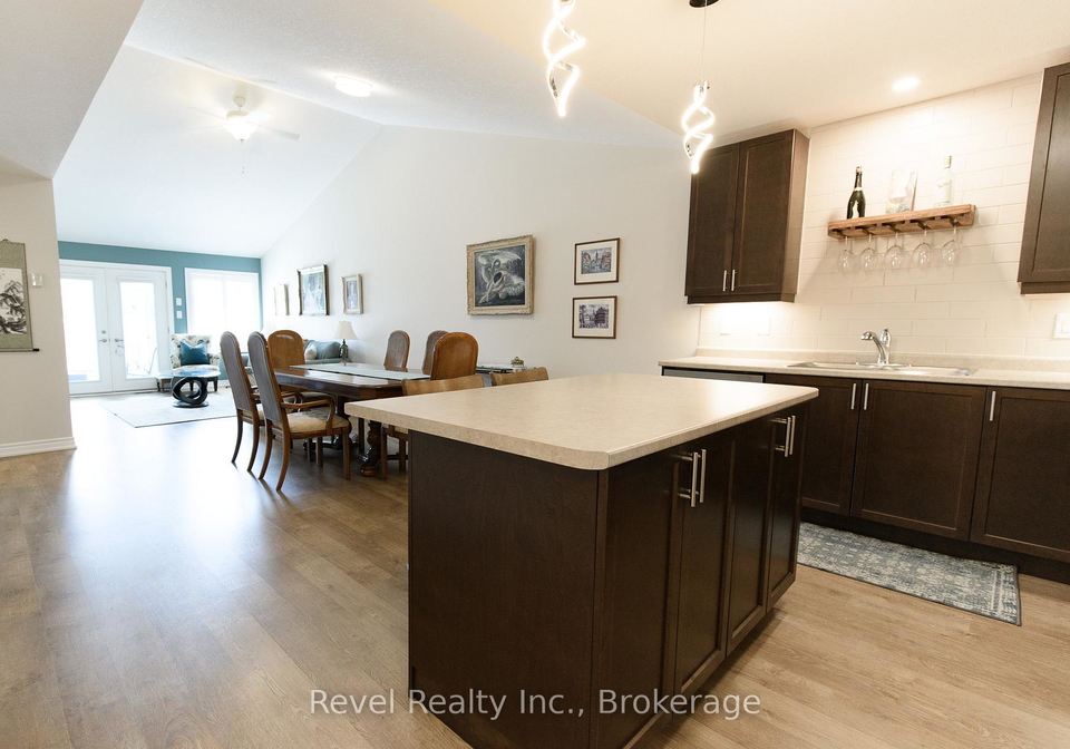22-ivy-crescent-wasaga-beach-ontario-s12261504