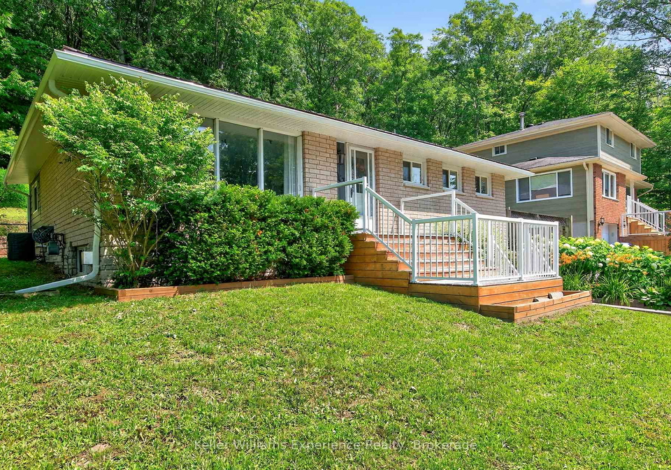 3-keefe-street-penetanguishene-ontario-s12262946