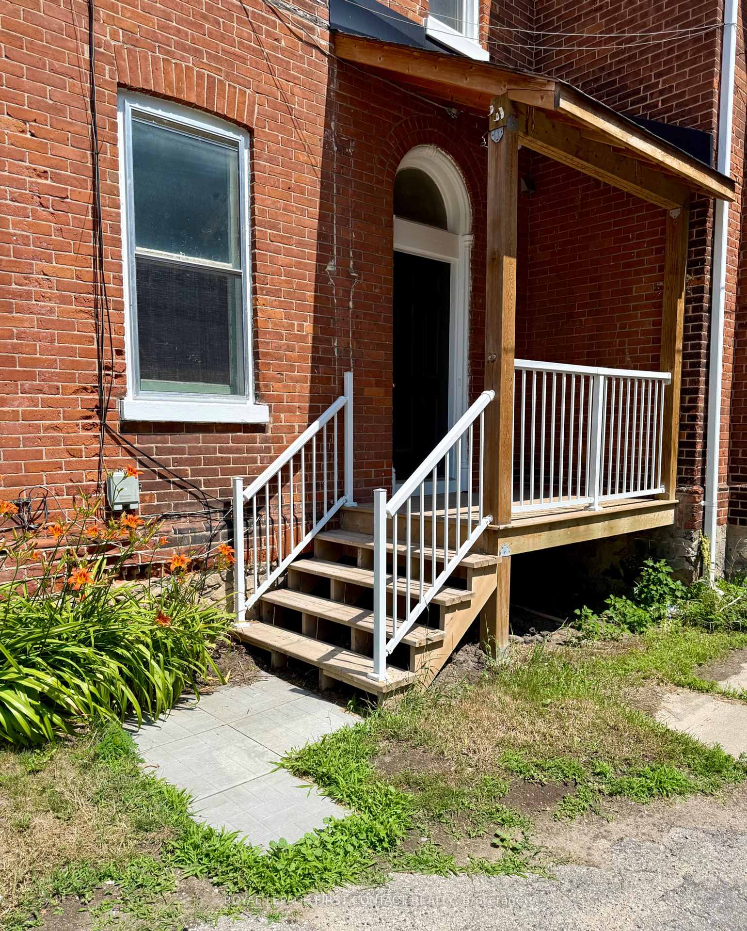 4-street-barrie-ontario-s12263080