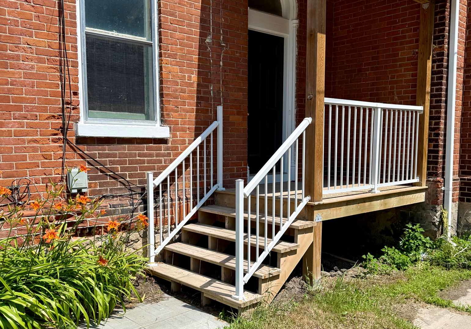 4-street-barrie-ontario-s12263080