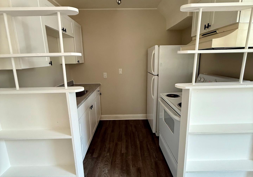 4-street-barrie-ontario-s12263080