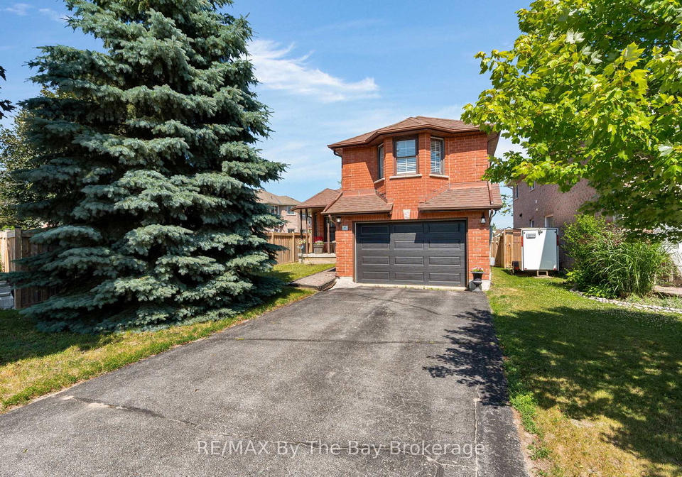83-ward-drive-barrie-ontario-s12263796