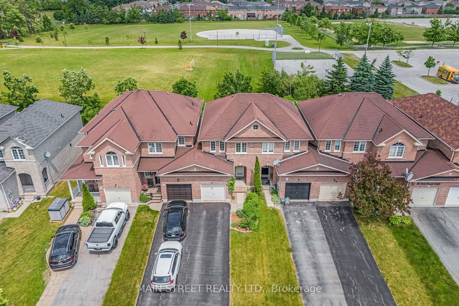 32-arch-brown-court-barrie-ontario-s12264239