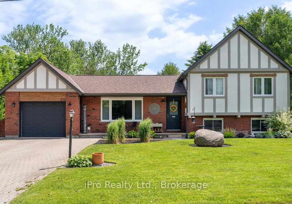 211-dominion-drive-clearview-ontario-s12266608
