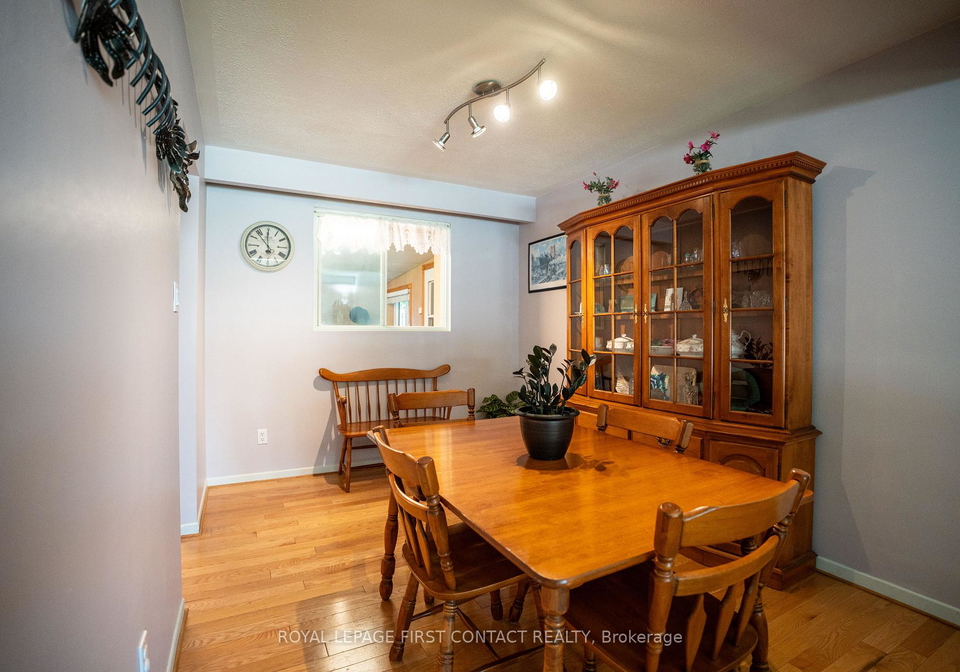11-ritchie-crescent-springwater-ontario-s12268731