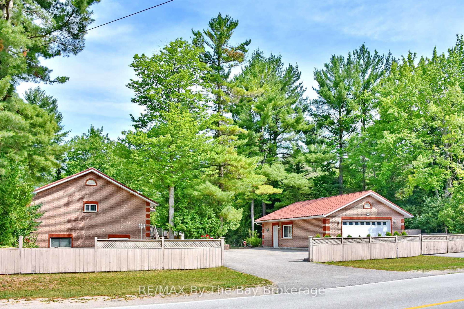 106-deerbrook-drive-wasaga-beach-ontario-s12274156