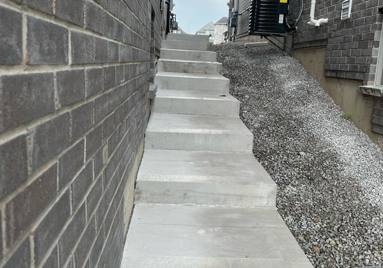 135-franklin-trail-barrie-ontario-s12274278