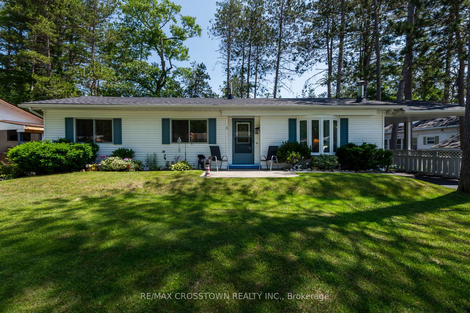3-carruthers-street-n-wasaga-beach-ontario-s12275140