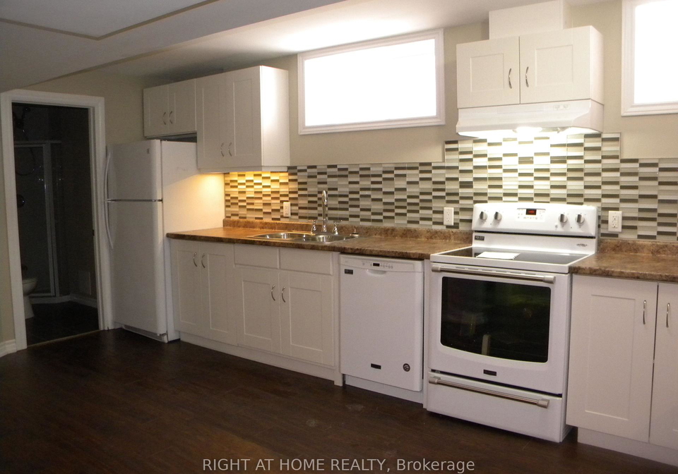 42-westminster-circle-barrie-ontario-s12275687