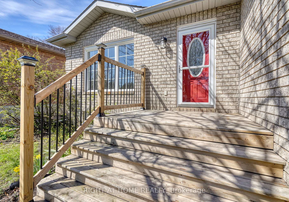 24-oshaughnessy-crescent-barrie-ontario-s12275986