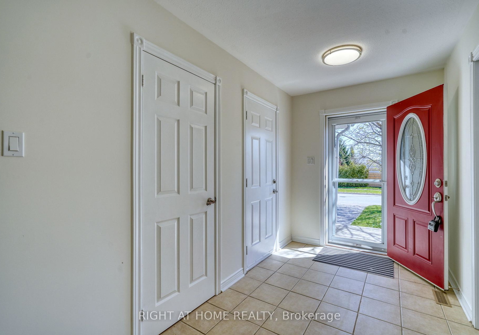 24-oshaughnessy-crescent-barrie-ontario-s12275986