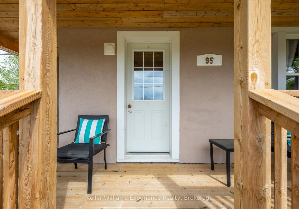 95-fox-street-penetanguishene-ontario-s12278627