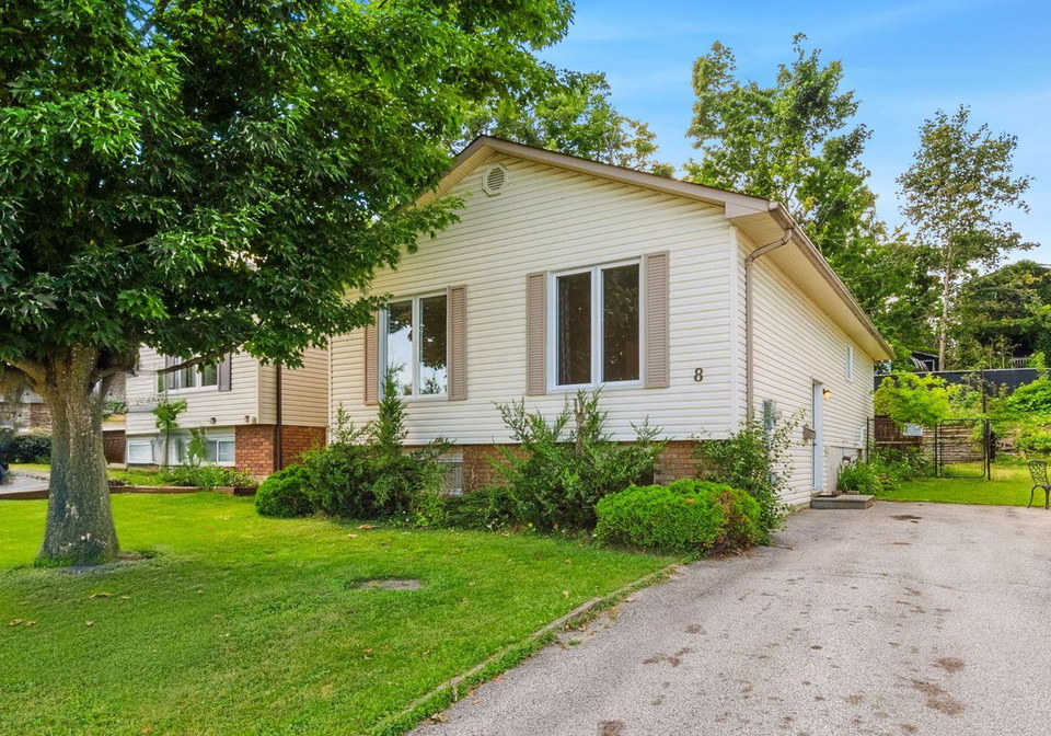8-christine-place-orillia-ontario-s12283432