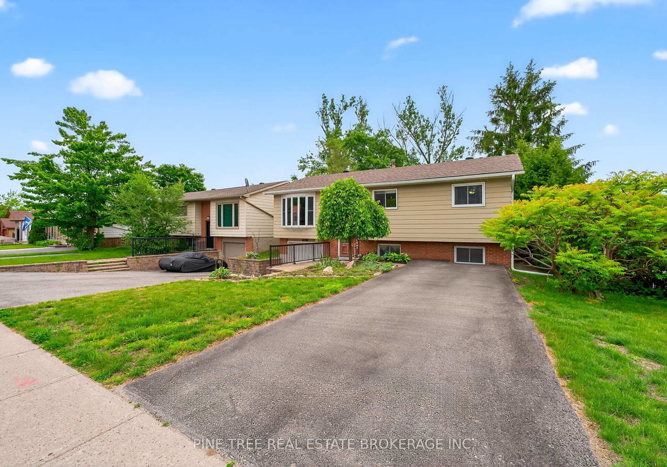 261-edgehill-drive-barrie-ontario-s12283750