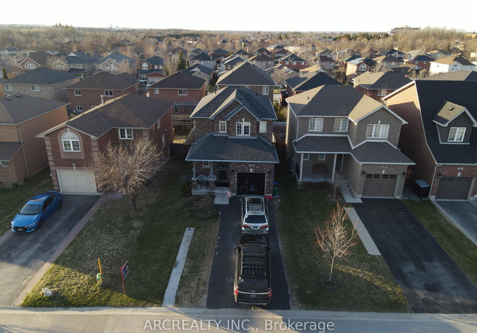 36-booth-lane-barrie-ontario-s12284610