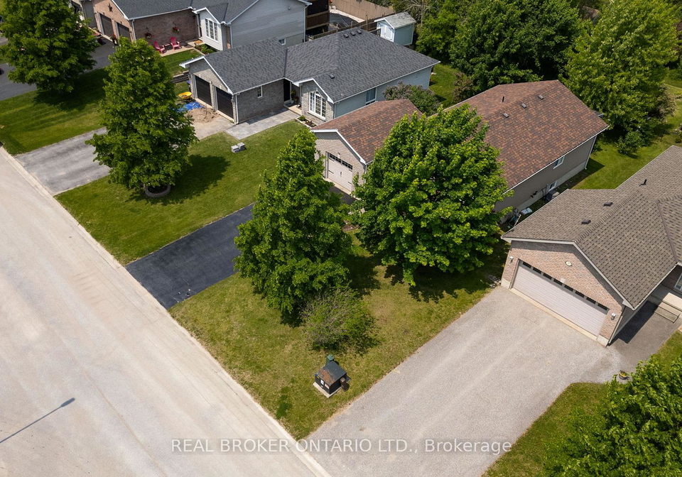 30-georgias-walk-tay-ontario-s12286062