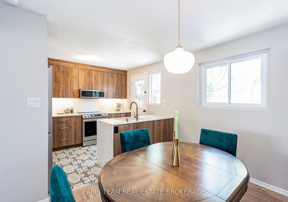 63-ferris-lane-barrie-ontario-s12286221