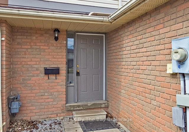 26-dickens-drive-barrie-ontario-s12286971