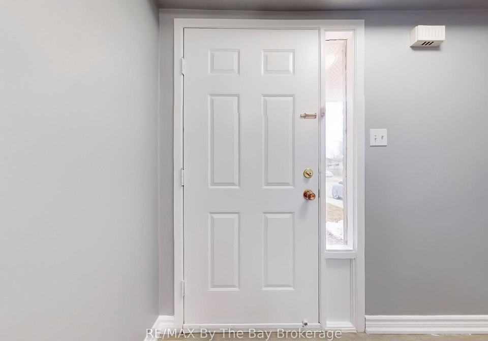 26-dickens-drive-barrie-ontario-s12286971