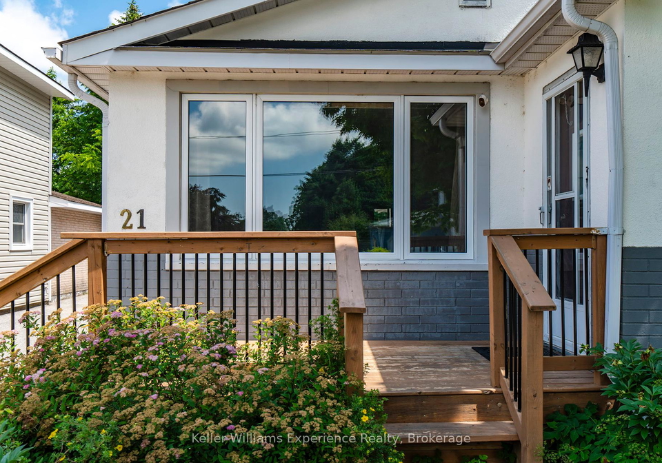 21-maria-street-penetanguishene-ontario-s12287771