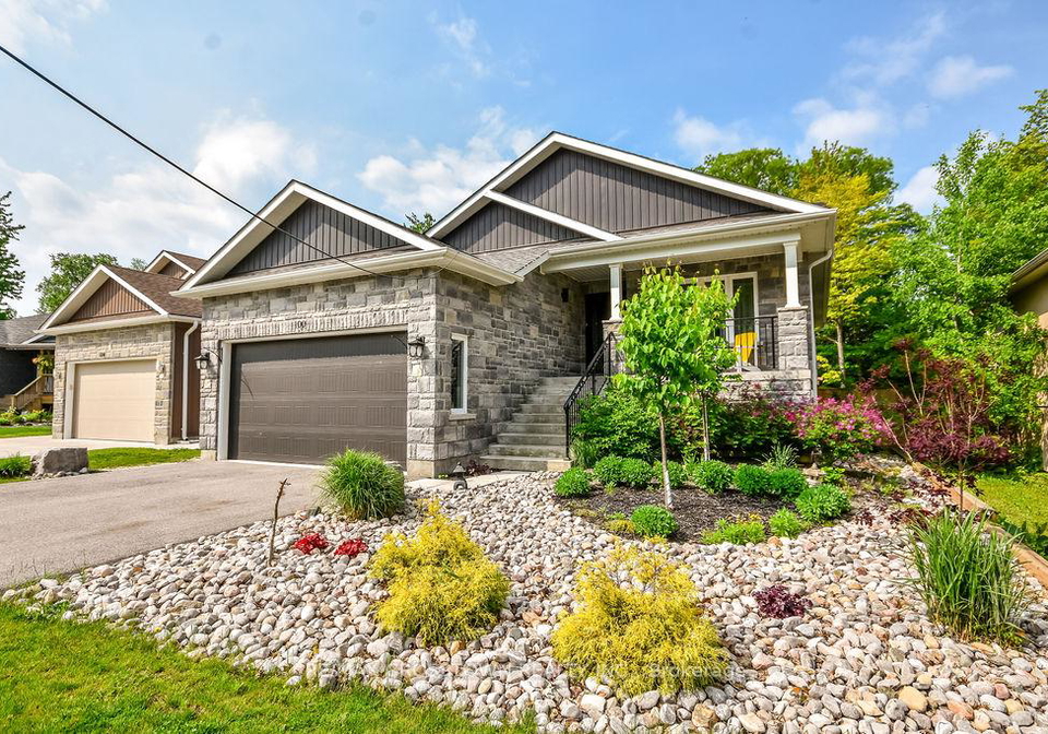 100-61st-street-s-s-wasaga-beach-ontario-s12288536
