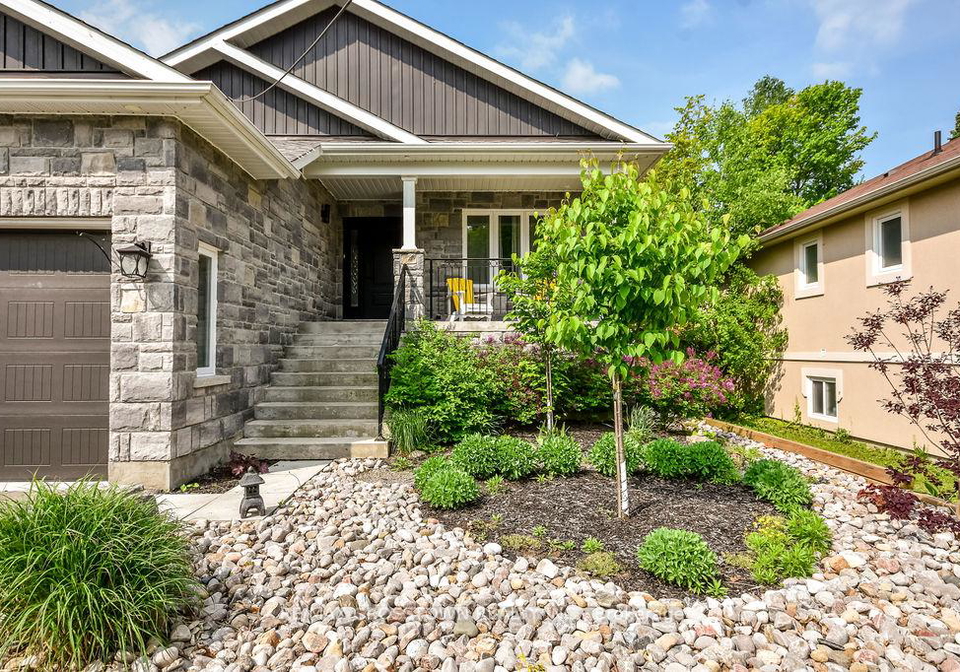 100-61st-street-s-s-wasaga-beach-ontario-s12288536
