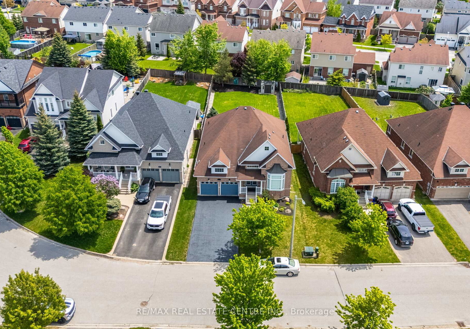 47-regalia-way-barrie-ontario-s12290188